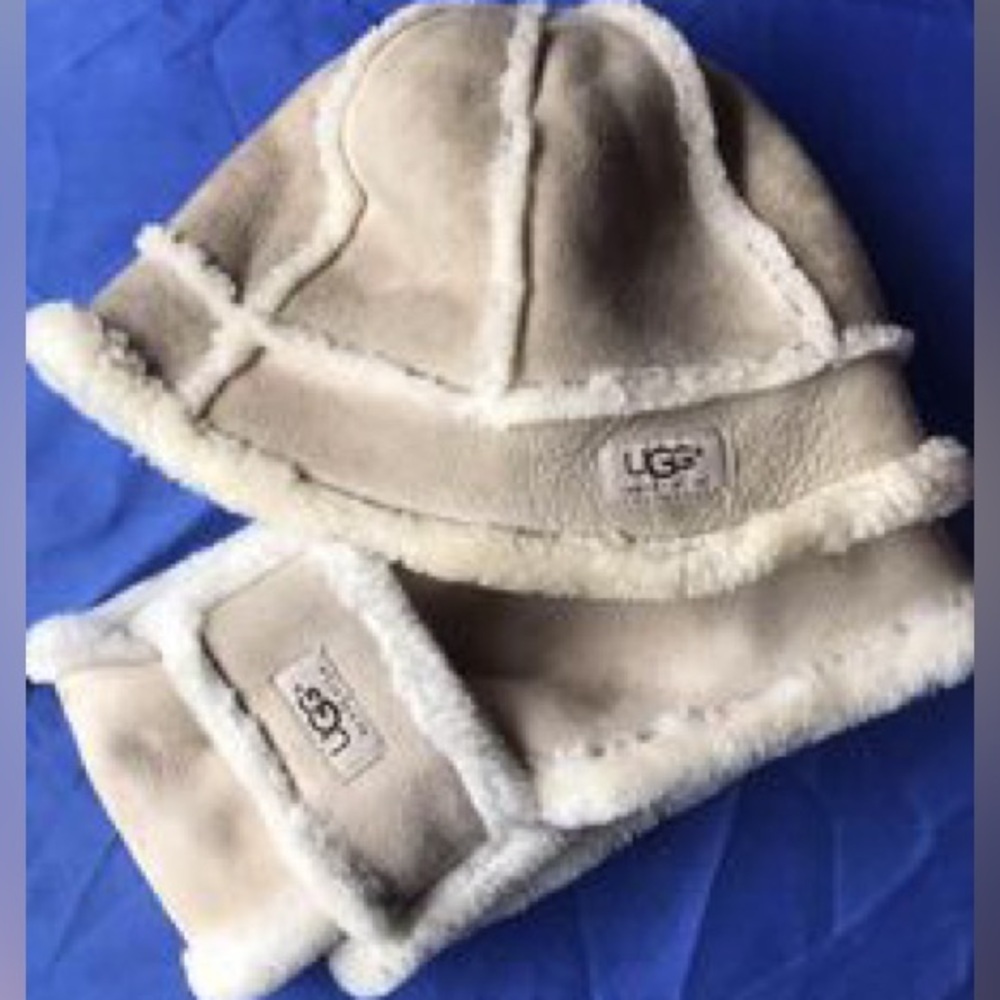 Authentic Ugg hat & scarf set